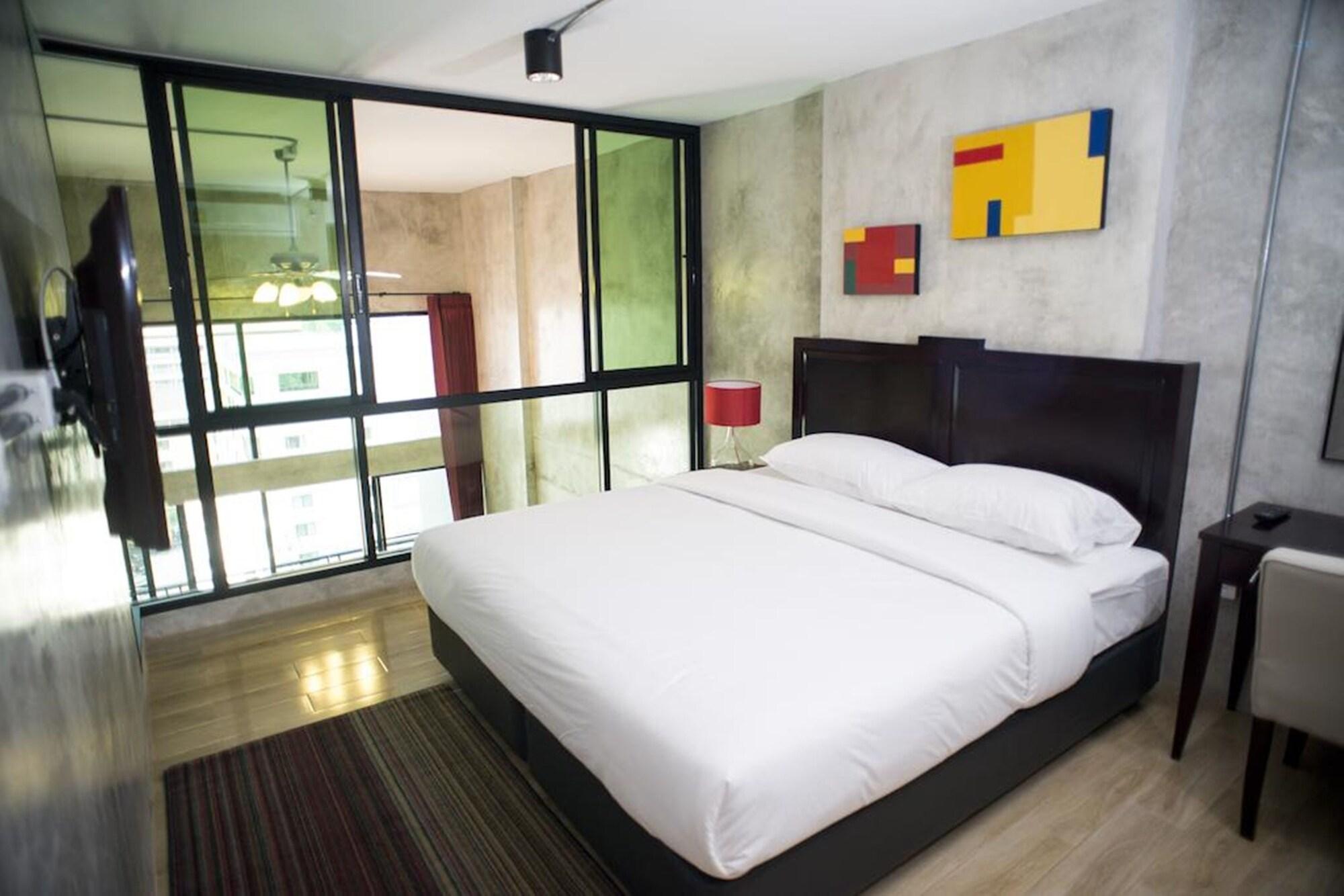 Prestige Chiang Mai Hotel Exterior foto
