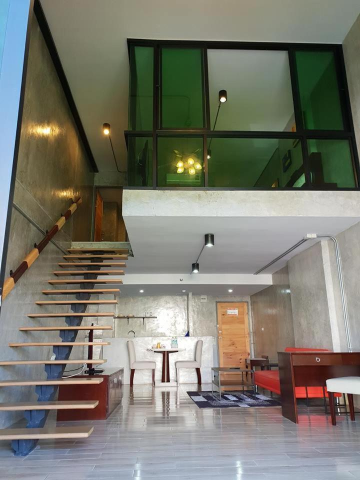 Prestige Chiang Mai Hotel Exterior foto